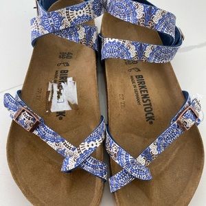 NWT Birkenstocks yara women’s size adjustable strap blue mosaic 7